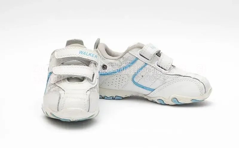 意昂体育同城2024 年女款旗舰运动鞋：时尚舒适，引
领潮流