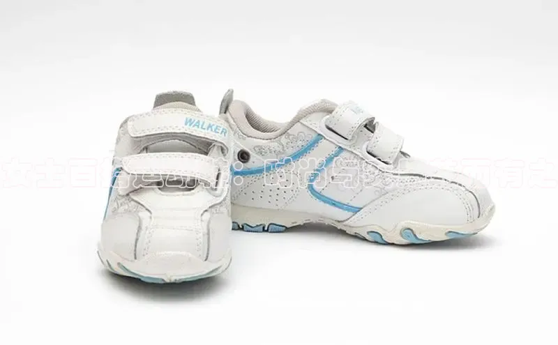 意昂体育入口百度技术学院女士百搭运动鞋：时尚与实用兼而有之