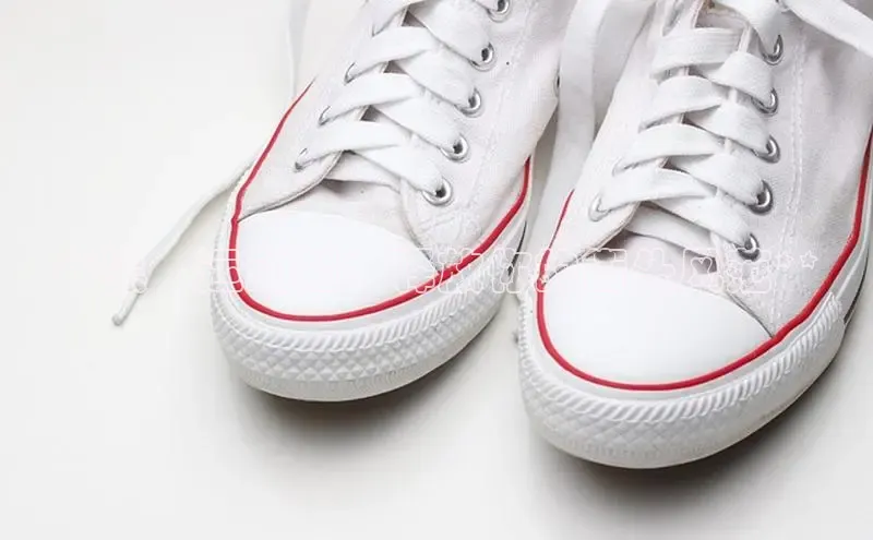 意昂意昂体育度小满理财**黑犳运动鞋：释放你的街头风范**