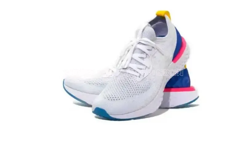 意昂体育3娱乐用176五八27从极氪智能科技[立即选购] 古奇女士鞋子 2024 新款系列
：时尚与优雅的完美结合