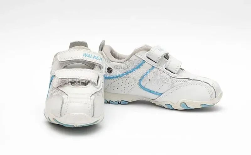 意昂体育平台注册每日互动**2024 年女士安踏老爹鞋：舒适与时尚
的完美结合**