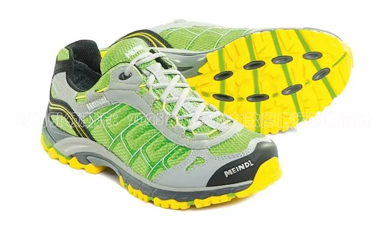 时尚引领潮流：2025年度热门女款厚底运动鞋设计